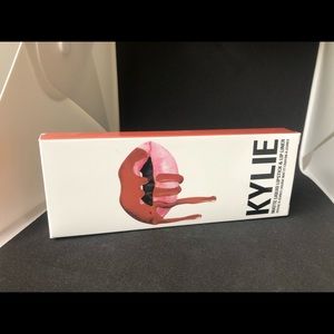Kylie Cosmetics Liquid Lipstick set